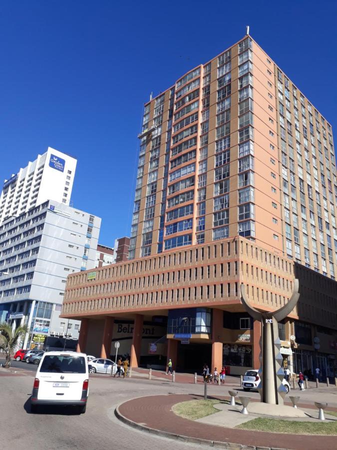 Into The Blue On The Beach Durban Bagian luar foto